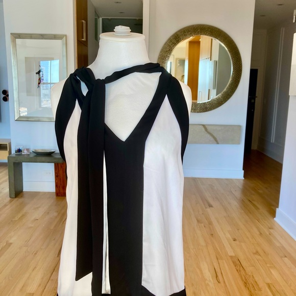 BCBG small, racer back blouse.  Great condition. - Picture 2 of 5